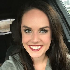 Meet your Posher, Mallory